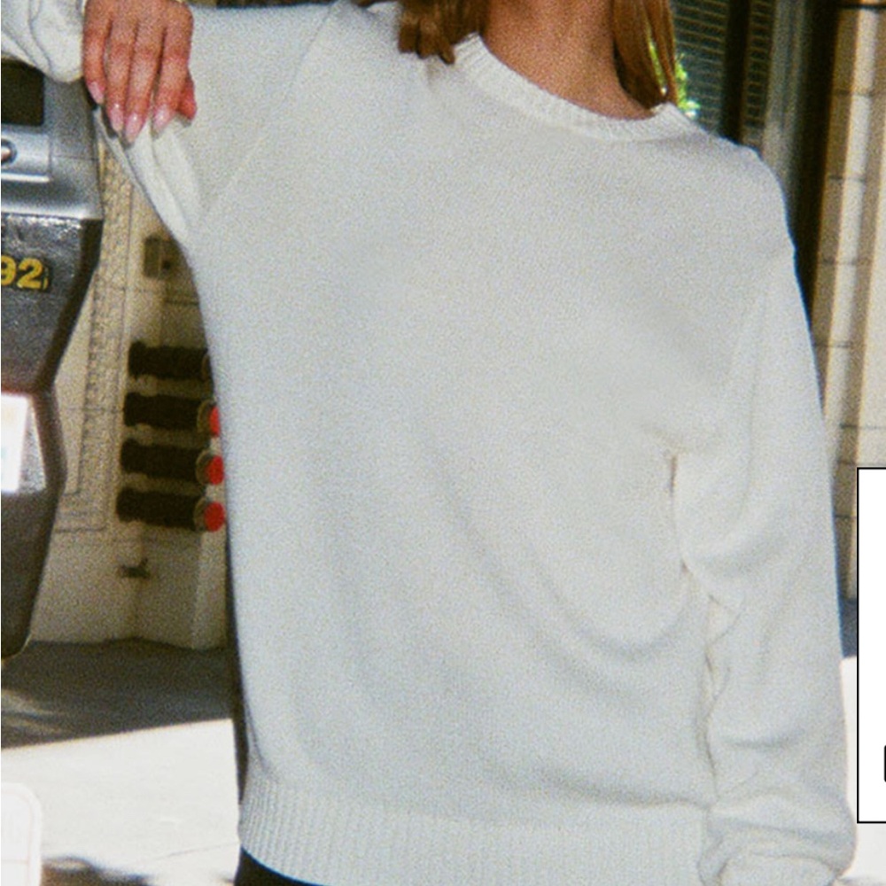 Brandy Melville White Brianna Sweater